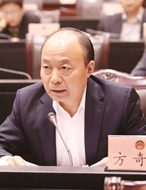 全“方”位“有求必应”——记上海市政协常委方奇钟