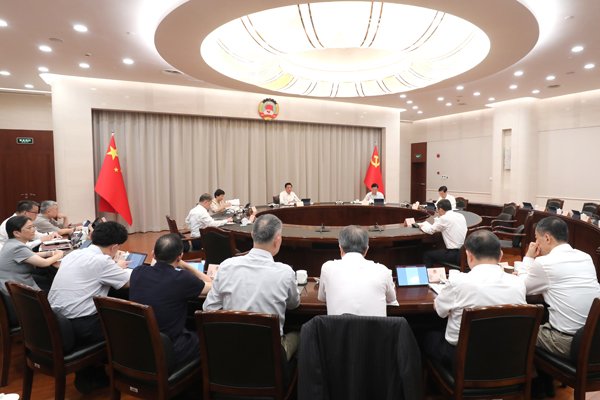 市政协十四届七十一次党组（扩大）会议召开 胡文容主持并讲话