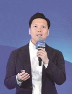 提供能源转型“中国方案”——记上海市政协常委葛群
